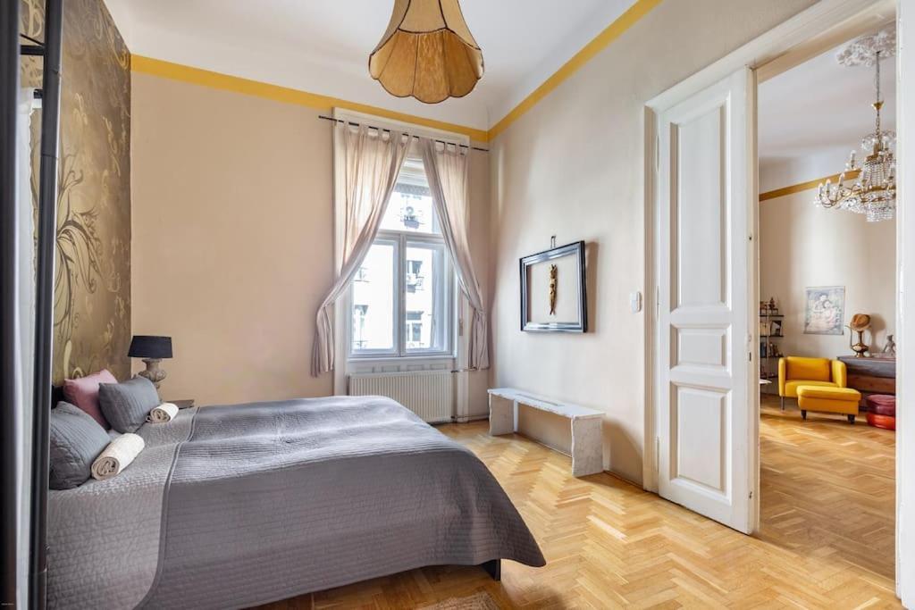 Bourgeois Boheme Apt. 88 M² City Center Будапеща Екстериор снимка