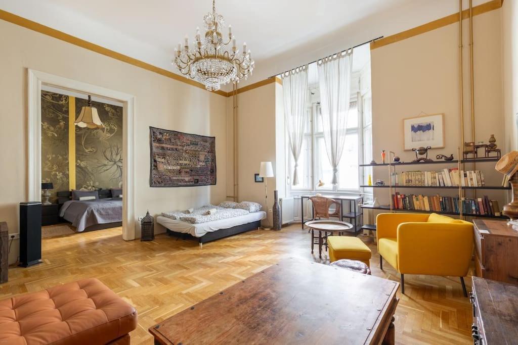 Bourgeois Boheme Apt. 88 M² City Center Будапеща Екстериор снимка