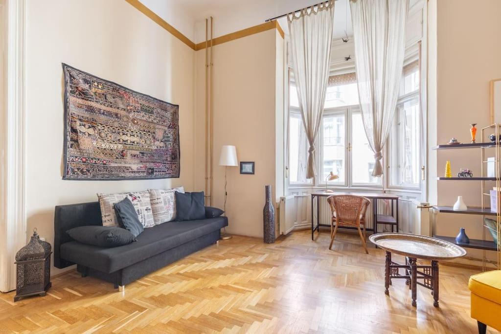 Bourgeois Boheme Apt. 88 M² City Center Будапеща Екстериор снимка